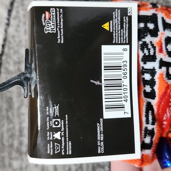 THE ORIGINAL TOP RAMEN NISSIN MENS CREW SOCKS 6-12 - Picture 5 of 9